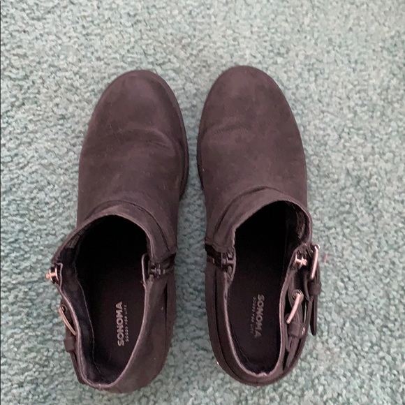 booties - Picture 3 of 4